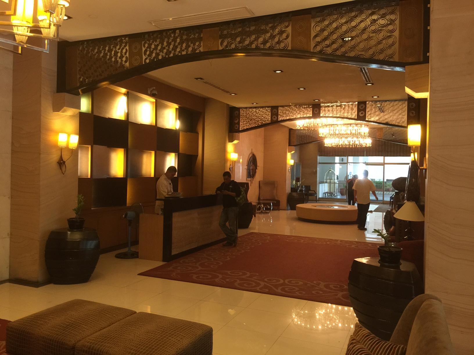 Luxury Condo At Forbeswood Parklane The Fort Bgc San Pedro Makati Exterior foto