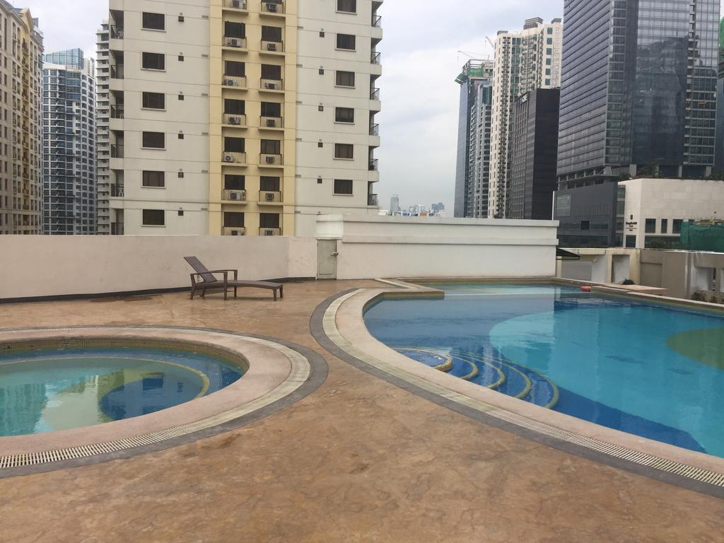 Luxury Condo At Forbeswood Parklane The Fort Bgc San Pedro Makati Exterior foto