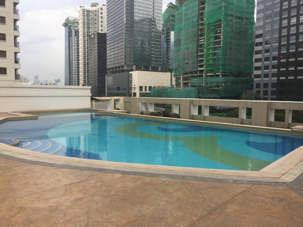 Luxury Condo At Forbeswood Parklane The Fort Bgc San Pedro Makati Exterior foto
